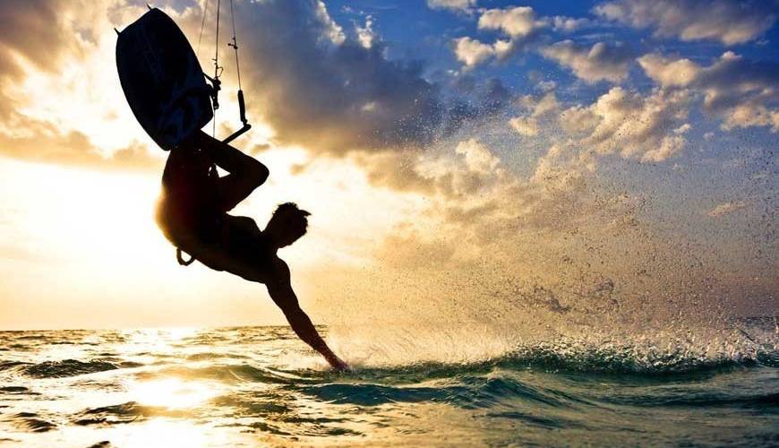 Learn kiteboarding in Antsiranana and enjoy our experience !