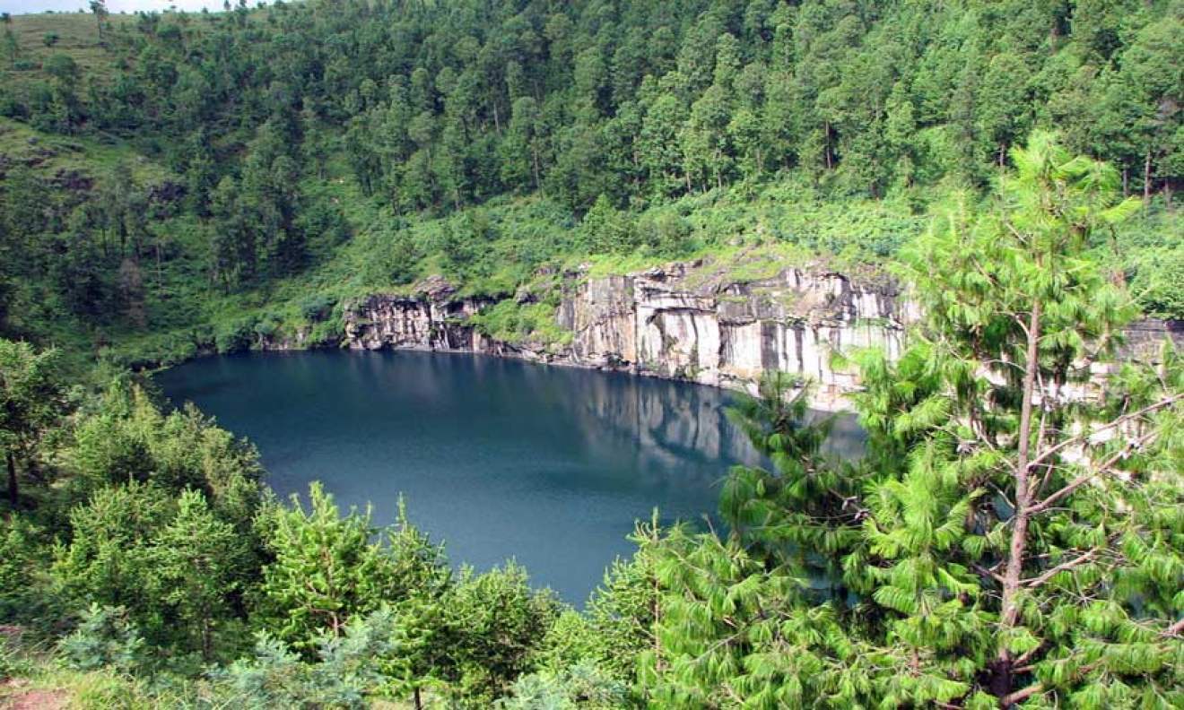 Le Lac Tritriva  A lake  full of mystery and fascination